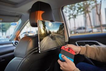 [6G133] Mini Lightweight 13.3 Inch On-The-Go Sub Monitor